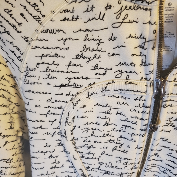 ♦️SOLD Lululemon Scuba Hoodie Manifesto - Picture 5 of 8